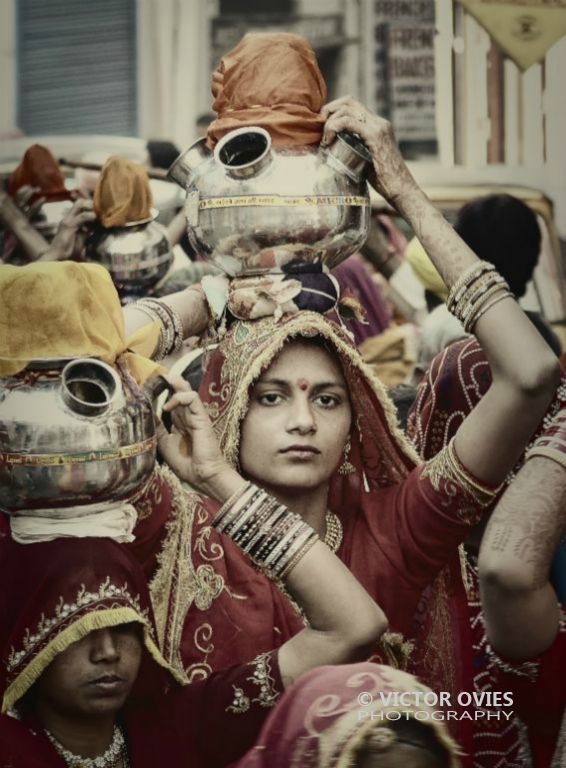 Udaipur - Rajasthani wedding celebration in the streets